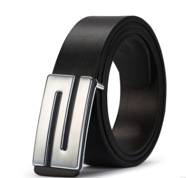 The young man's belt buckle belt smooth leather belts